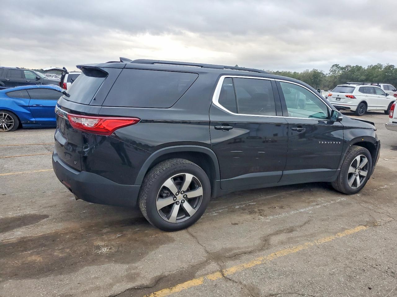 2019 Chevrolet Traverse Lt - zdjęcie 3