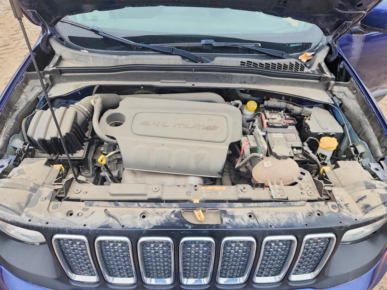 2021 Jeep Renegade Latitude - zdjęcie 12