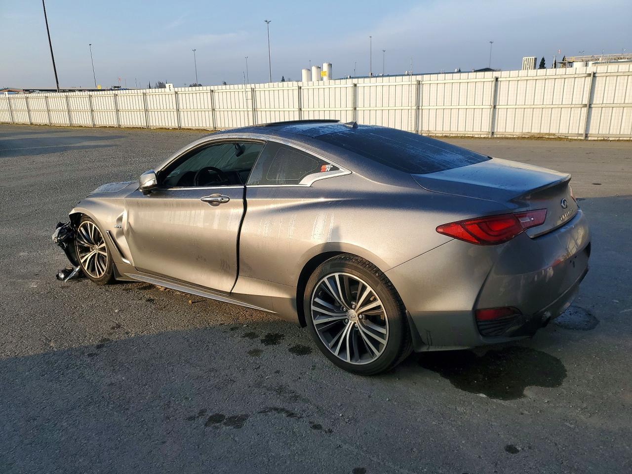2017 Infiniti Q60 - zdjęcie 2