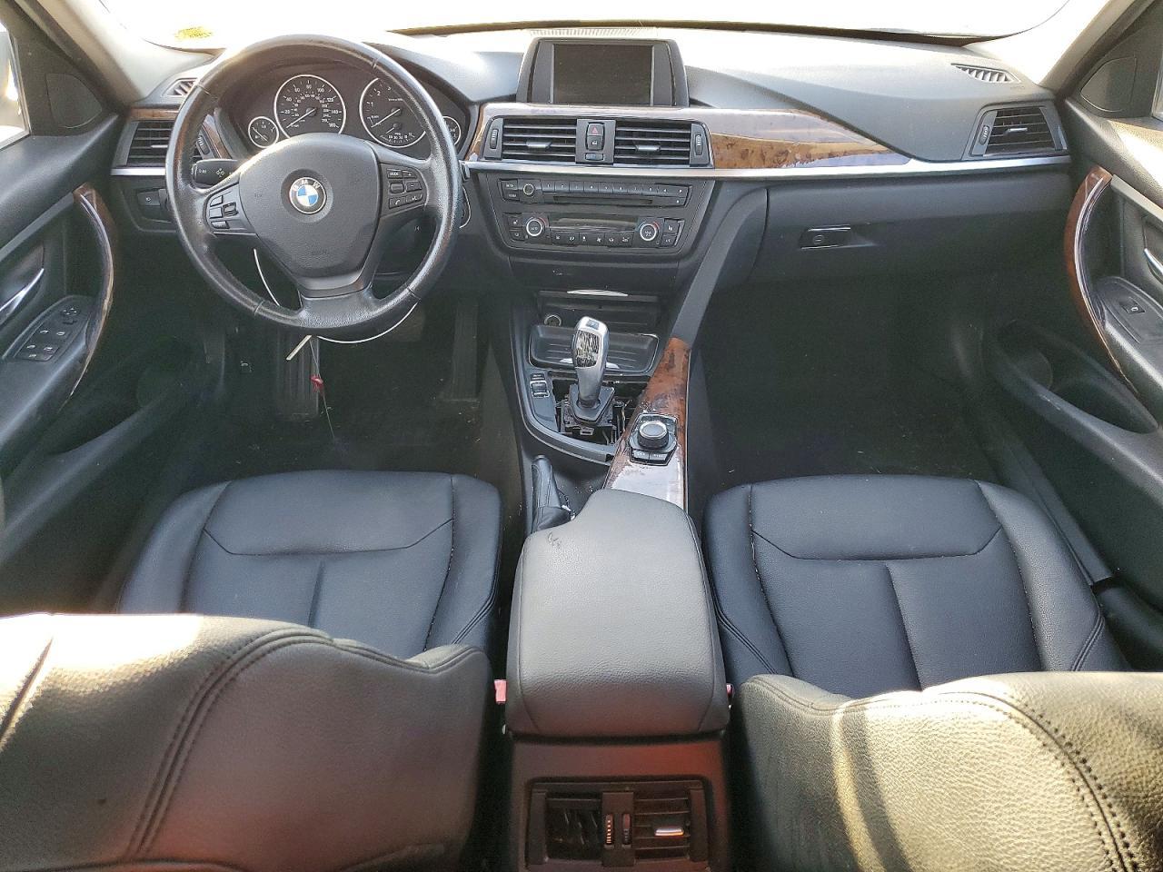 2014 BMW 320 I xDrive - zdjęcie 8