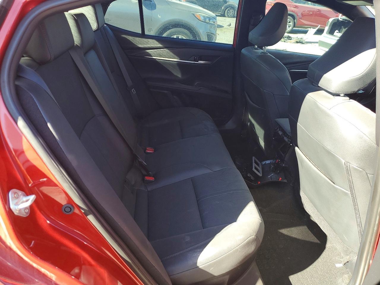 2025 Toyota Camry Xse - zdjęcie 10