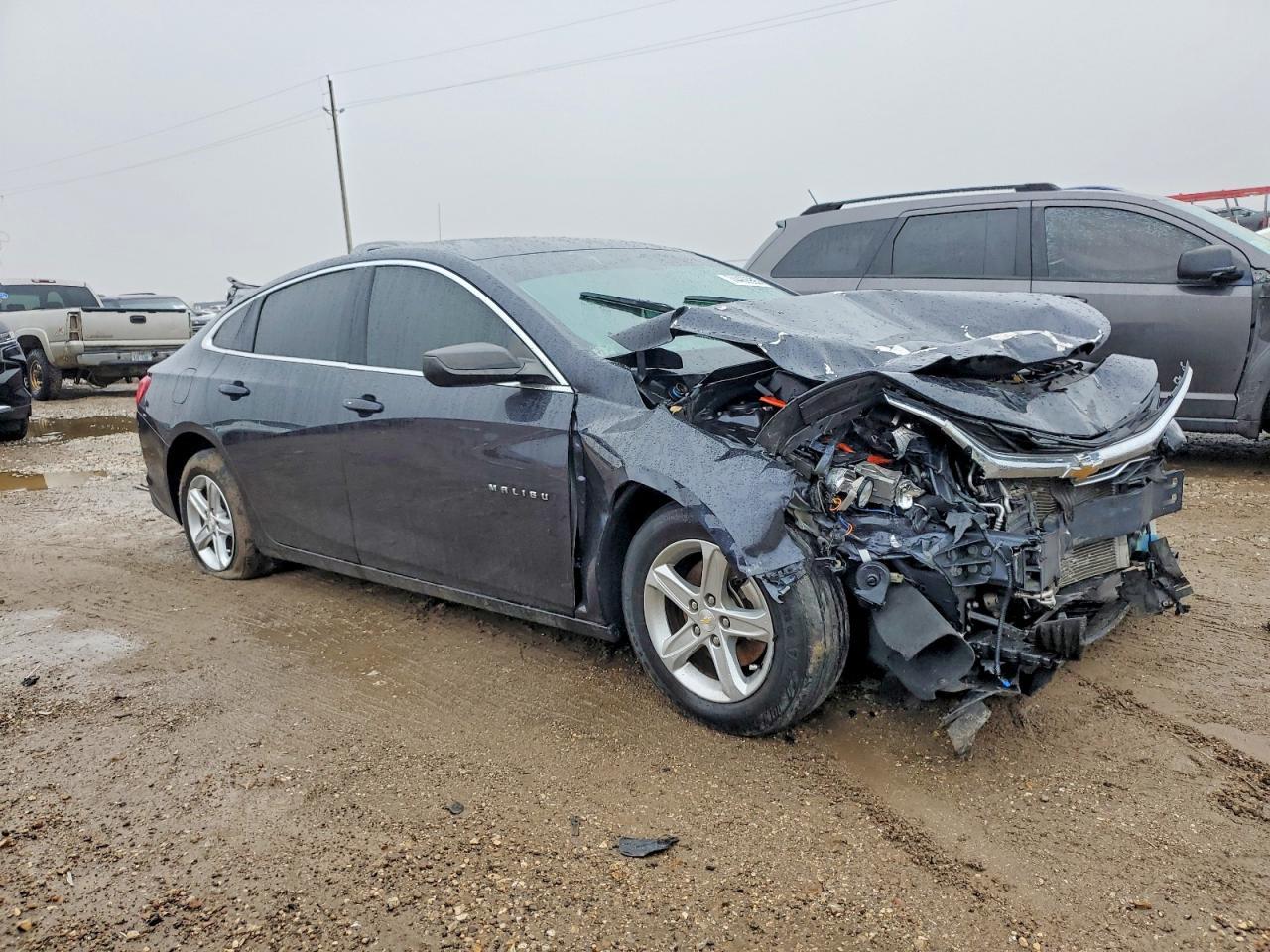 2022 Chevrolet Malibu Ls - zdjęcie 4