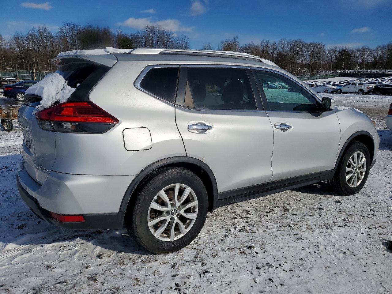 2017 Nissan Rogue S - zdjęcie 3