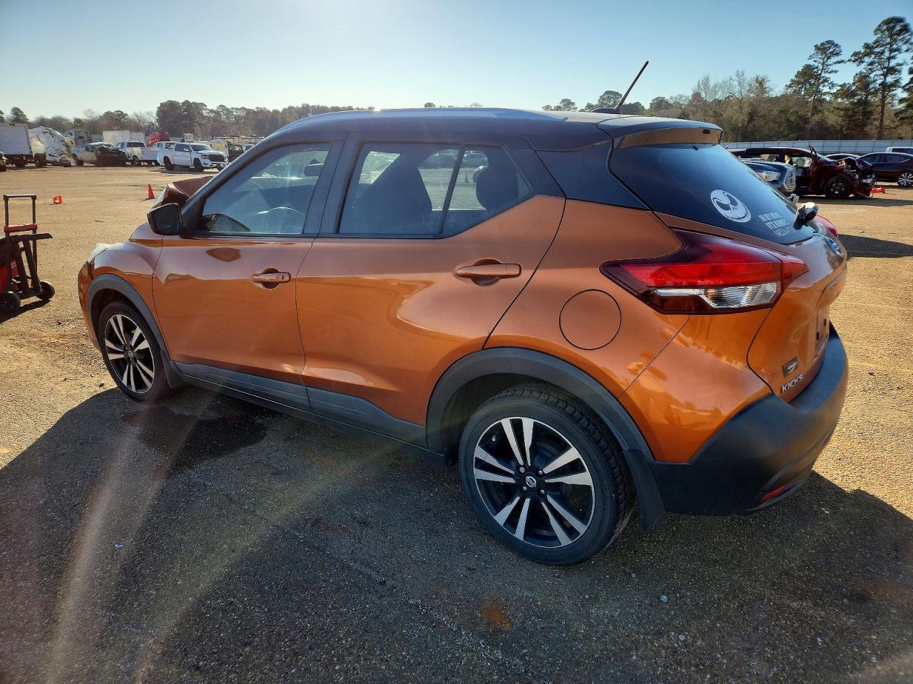 2019 Nissan Kicks S - zdjęcie 2