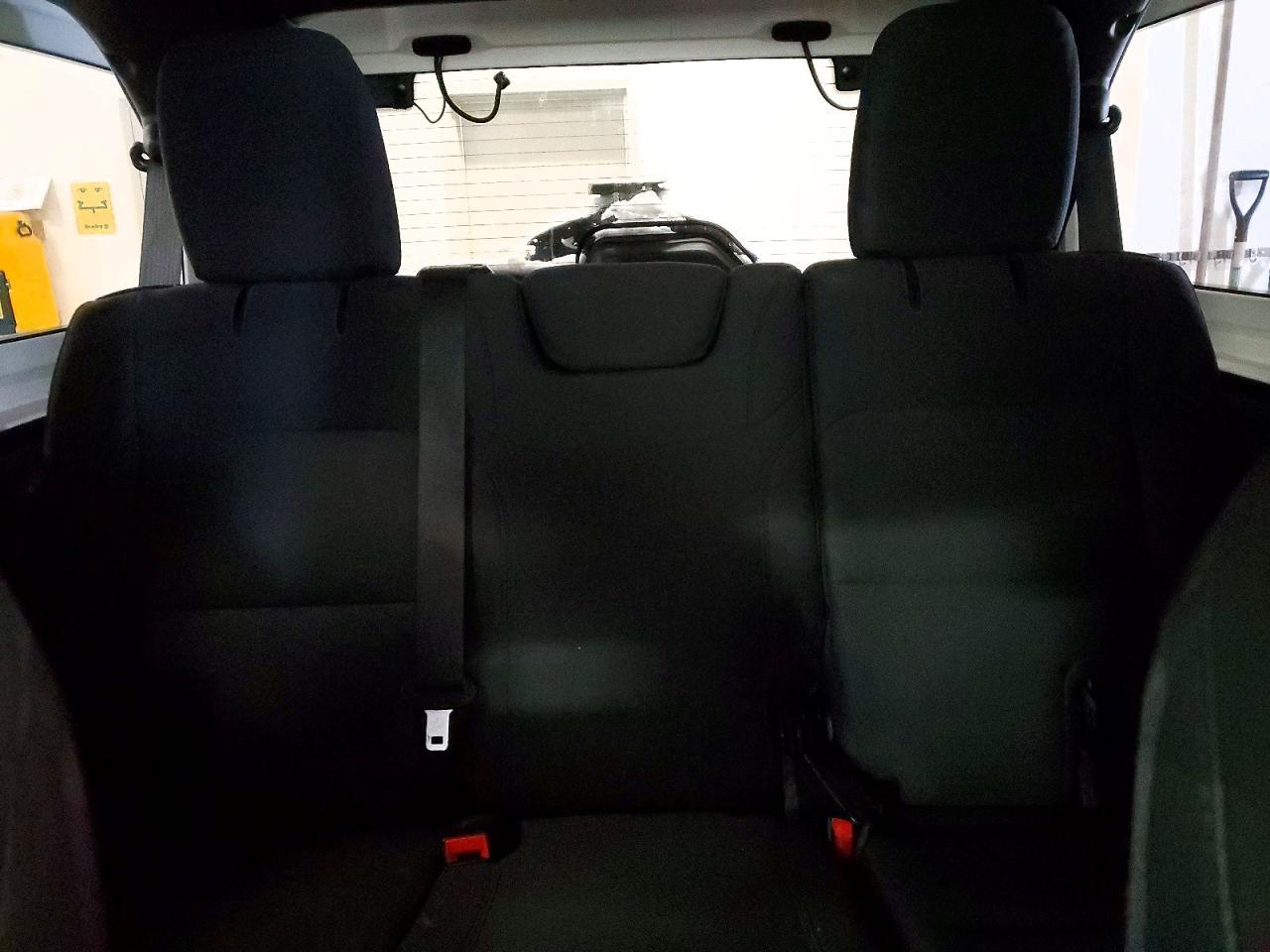 2021 Jeep Wrangler Unlimited Rubicon - zdjęcie 10