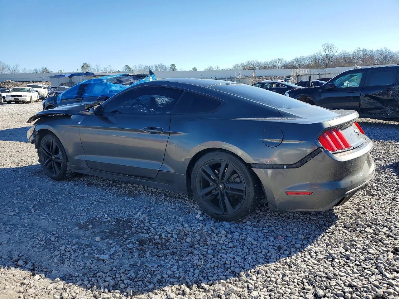 2016 Ford Mustang - zdjęcie 2