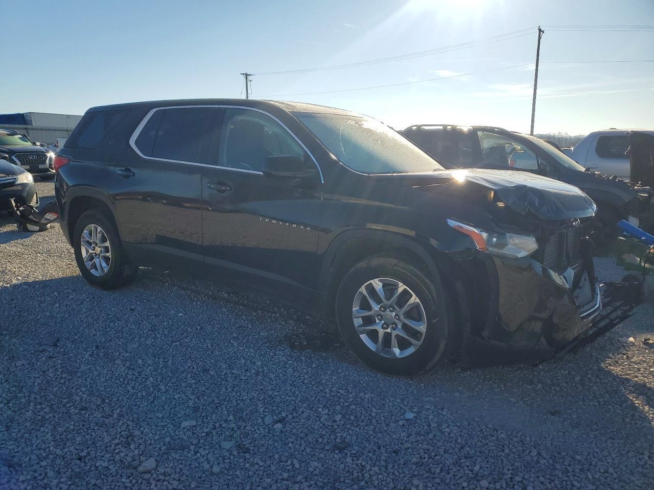 2019 Chevrolet Traverse Ls - zdjęcie 4