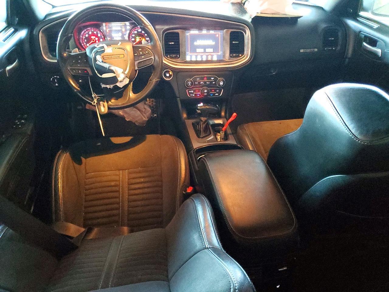 2020 Dodge Charger R/T - zdjęcie 8