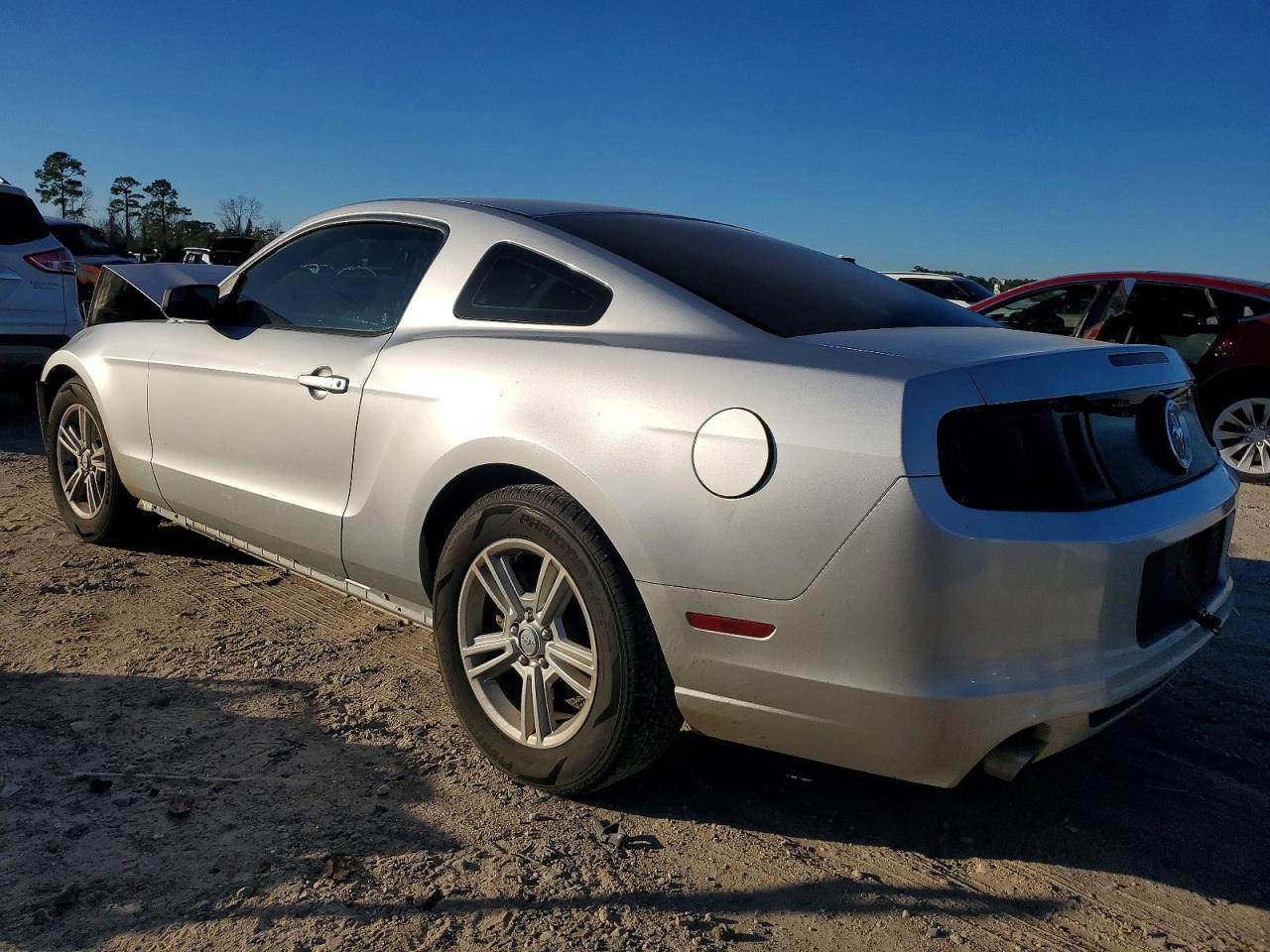 2014 Ford Mustang - zdjęcie 2