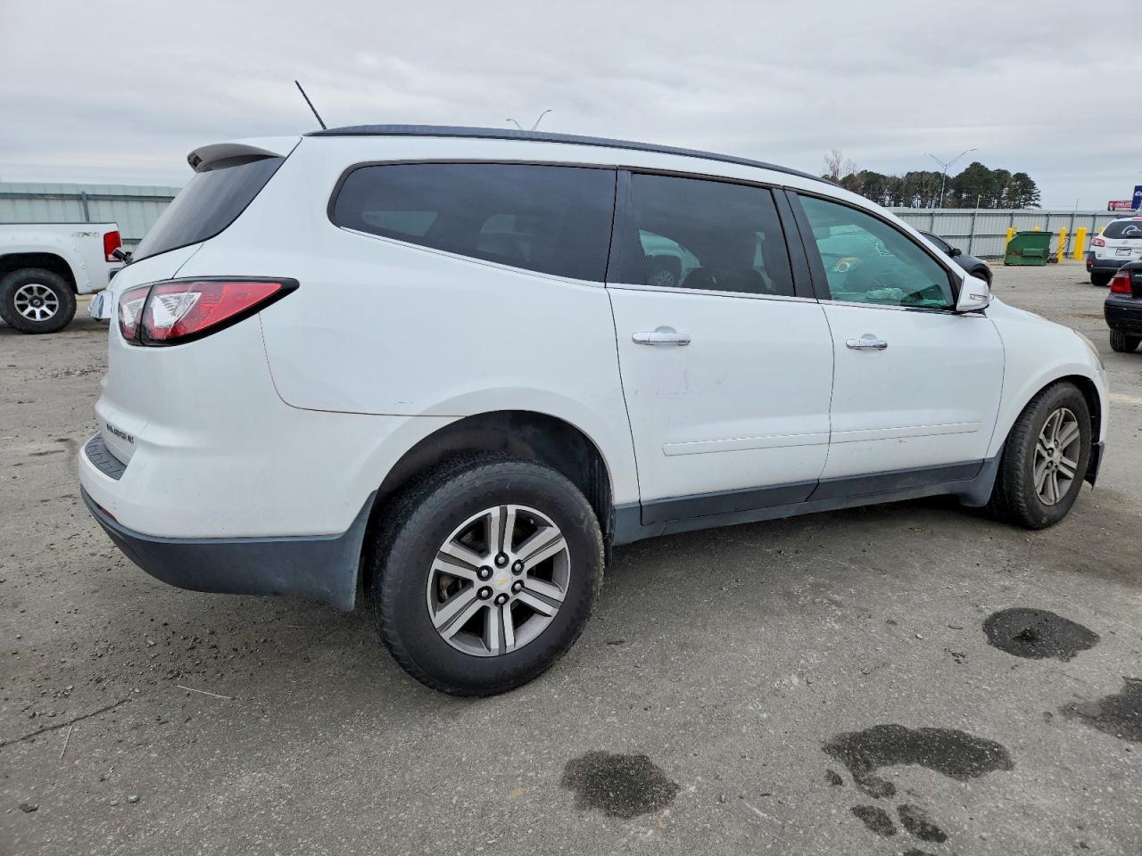 2016 Chevrolet Traverse Lt - zdjęcie 3