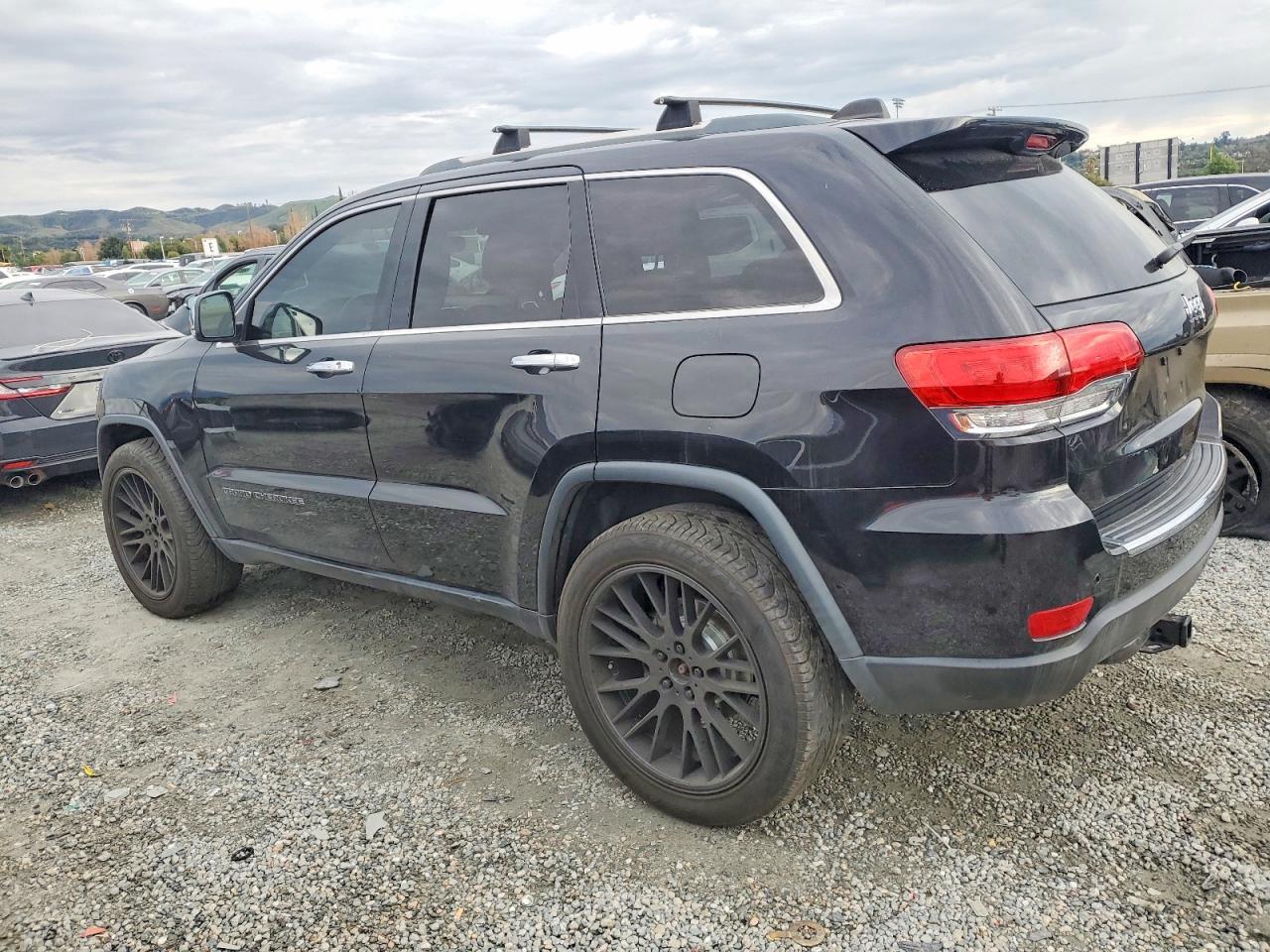 2019 Jeep Grand Cherokee Limited - zdjęcie 2