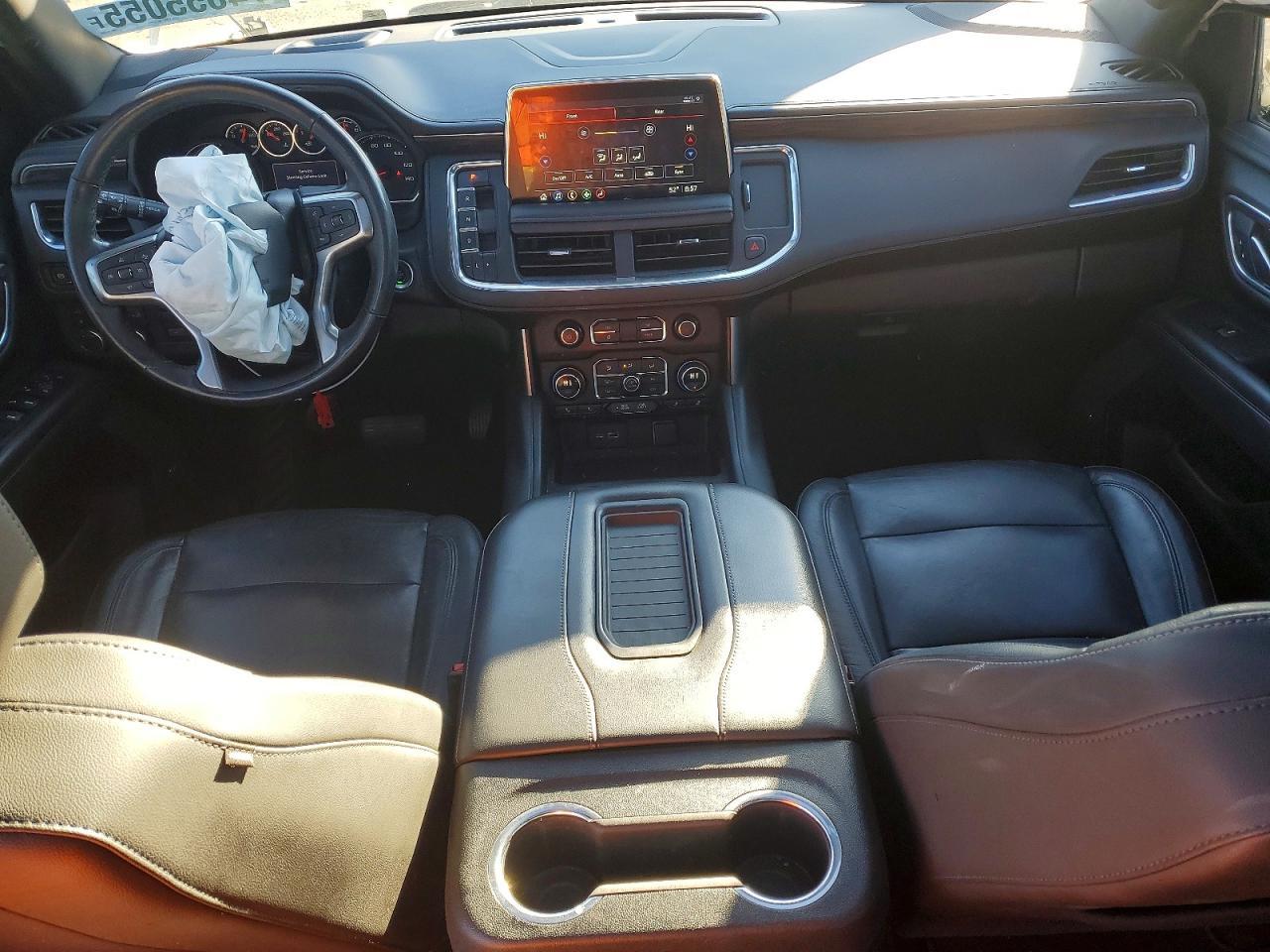 2021 Chevrolet Tahoe K1500 Z71 - zdjęcie 8