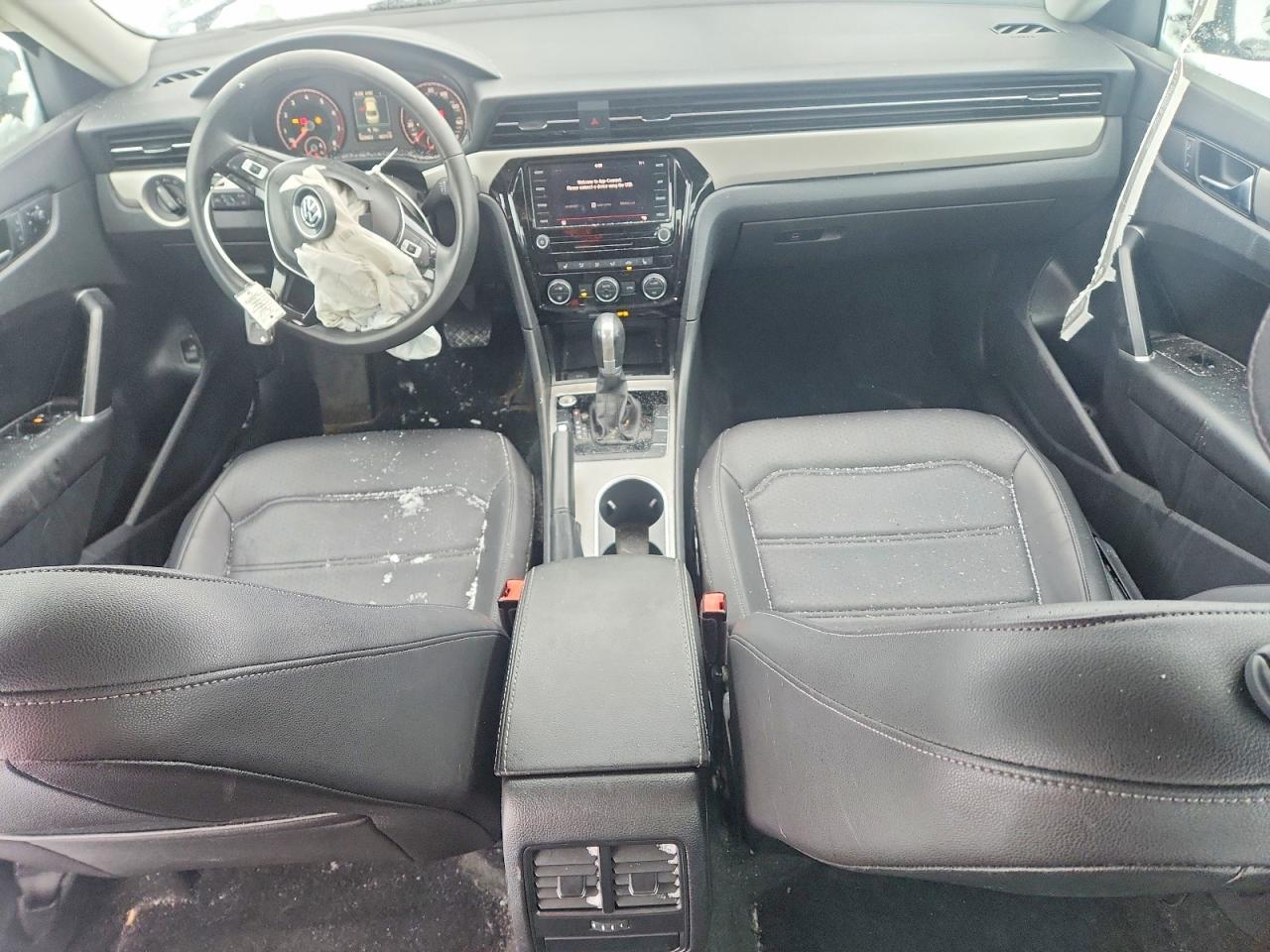 2021 Volkswagen Passat Se - zdjęcie 8