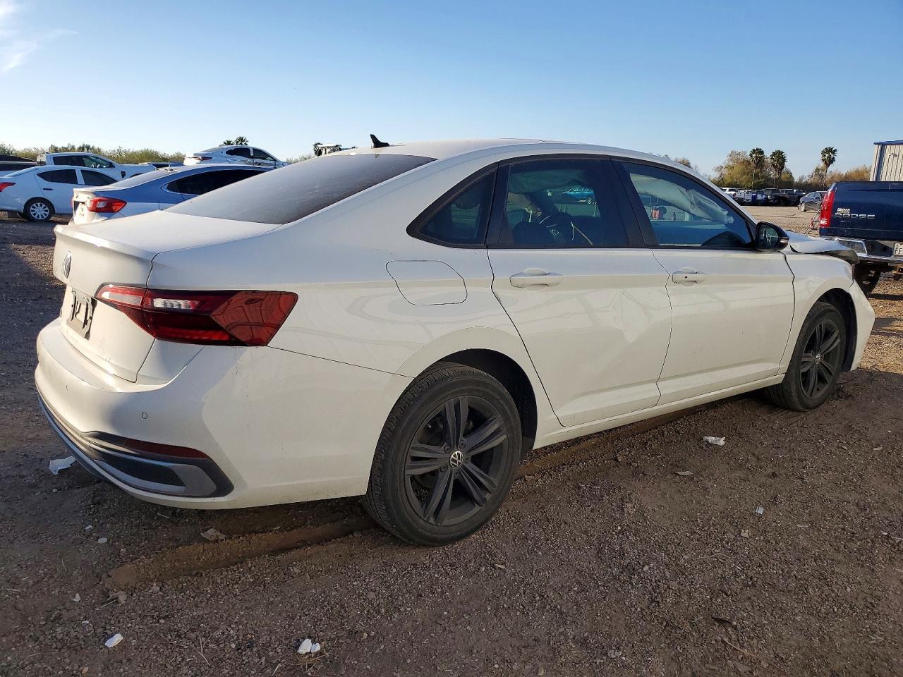 2023 Volkswagen Jetta - zdjęcie 3