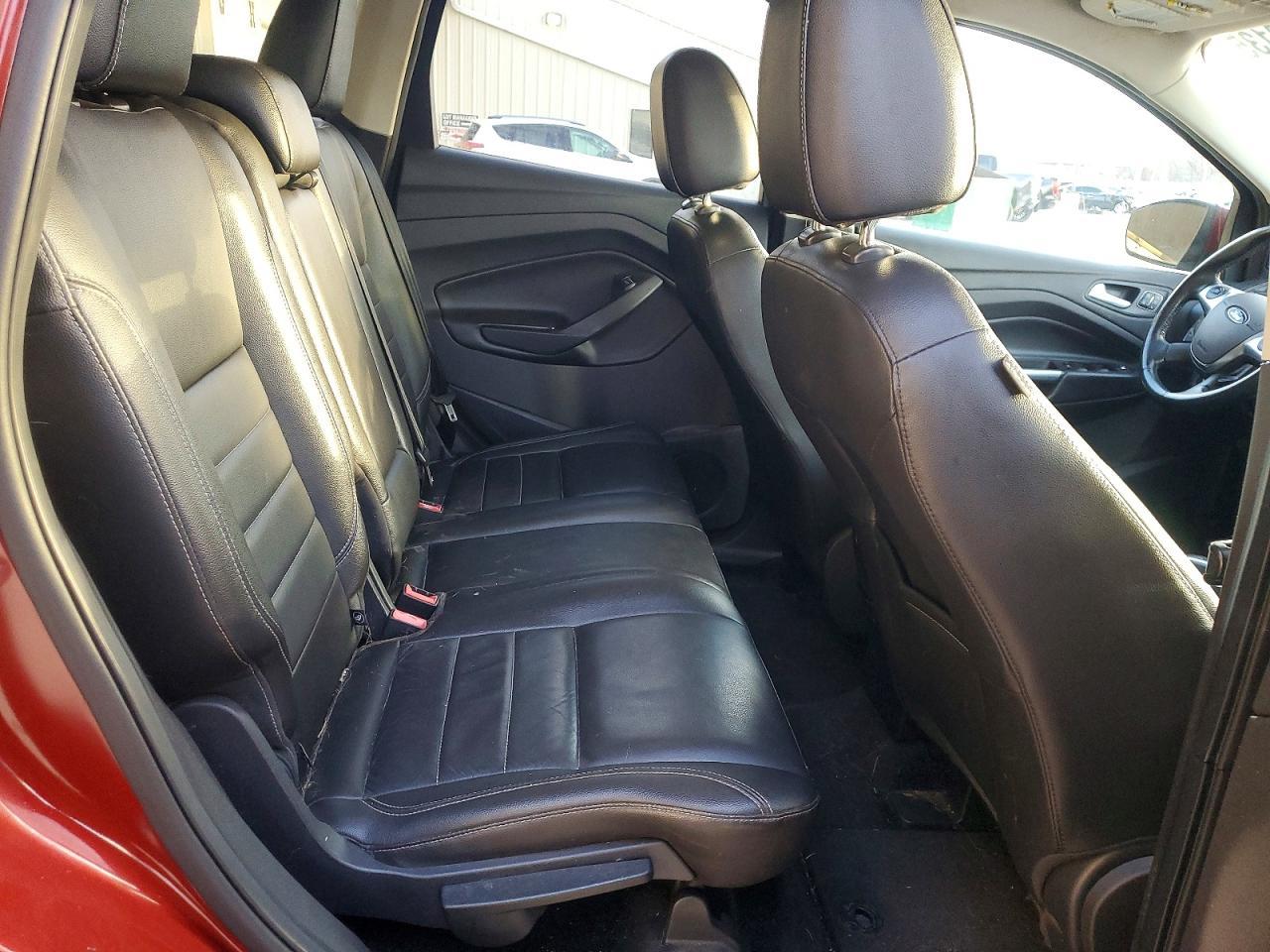 2014 Ford Escape Titanium - zdjęcie 11