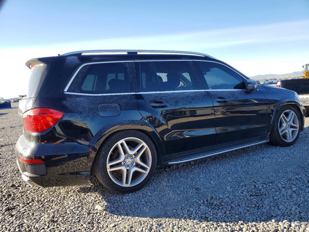 2015 Mercedes-Benz Gl 550 4Matic - zdjęcie 3