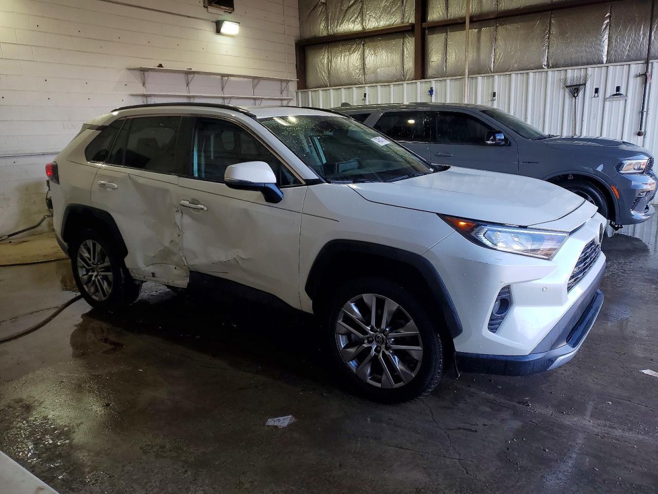 2021 Toyota Rav4 Limited - zdjęcie 4