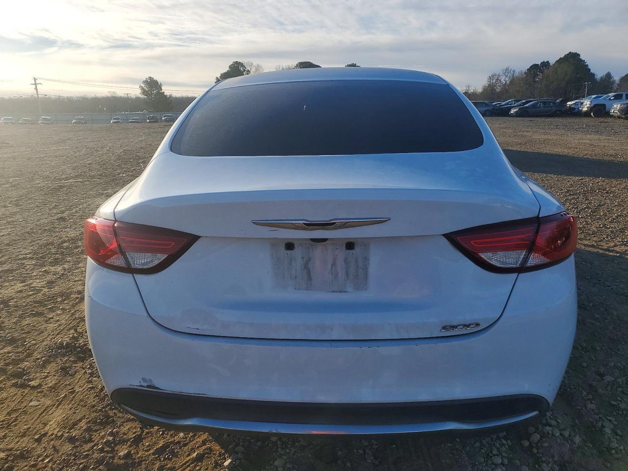 2015 Chrysler 200 - zdjęcie 6