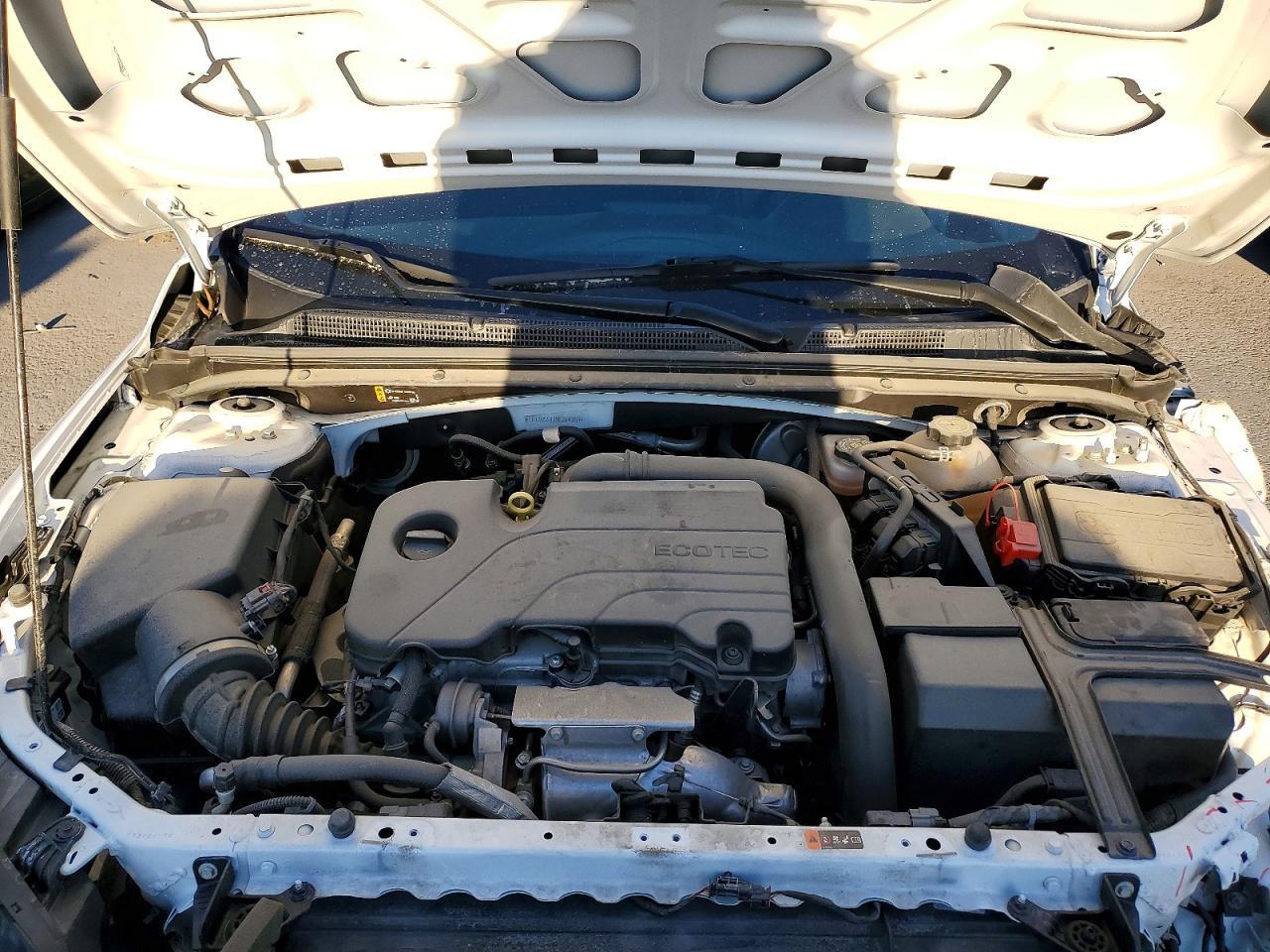 2022 Chevrolet Malibu Ls - zdjęcie 11