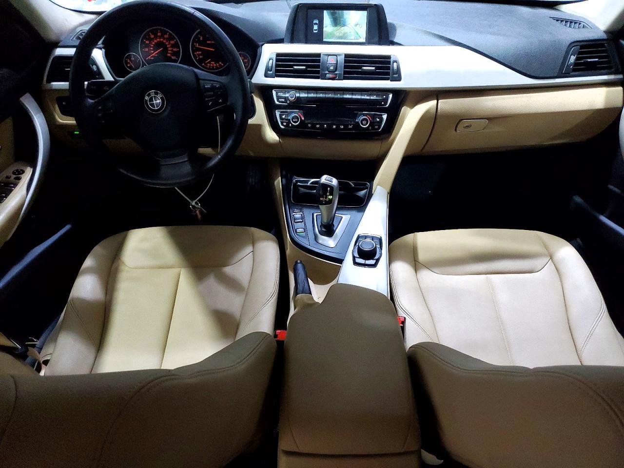 2018 BMW 320 Xi - zdjęcie 8