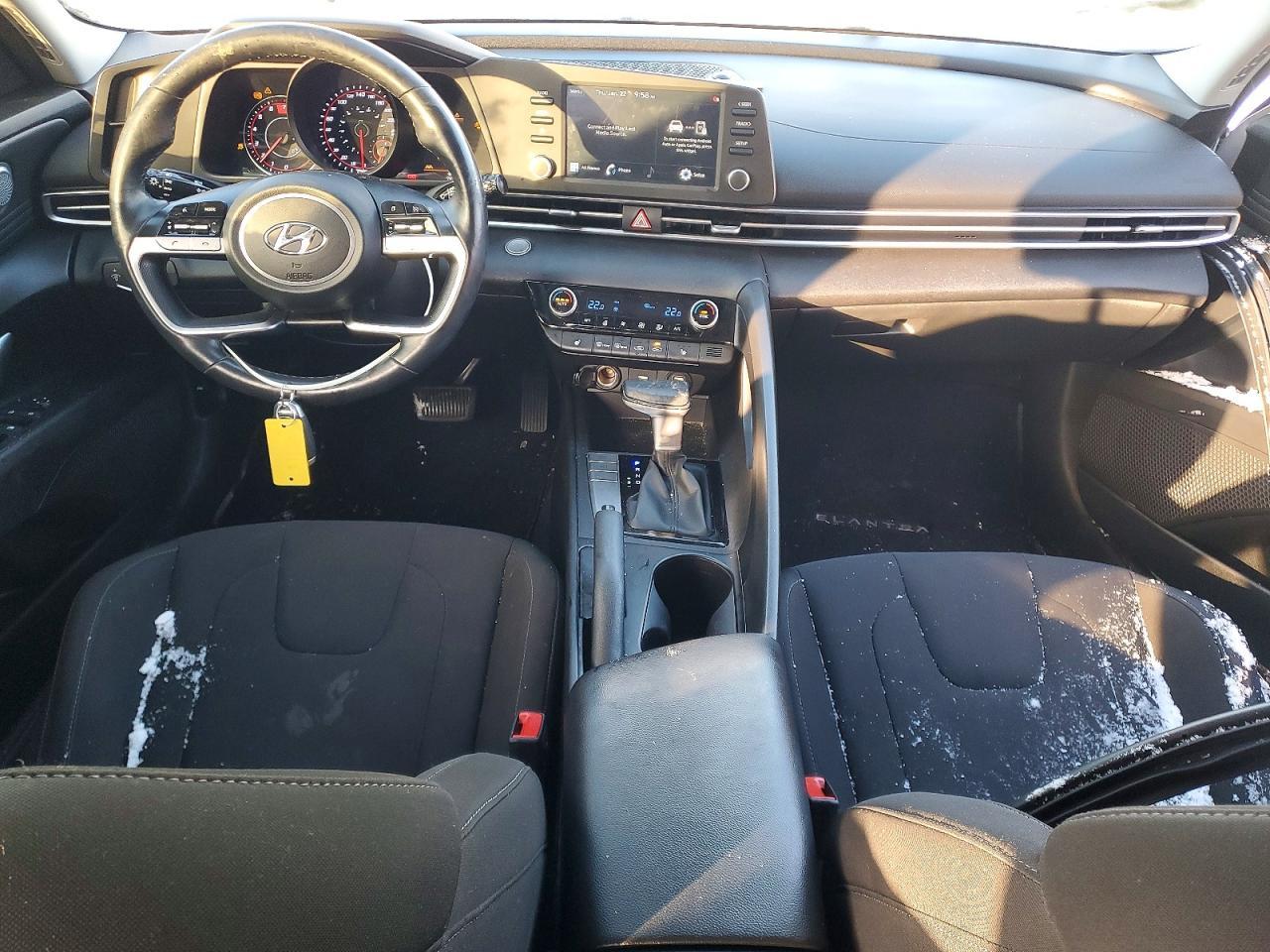 2021 Hyundai Elantra - zdjęcie 8