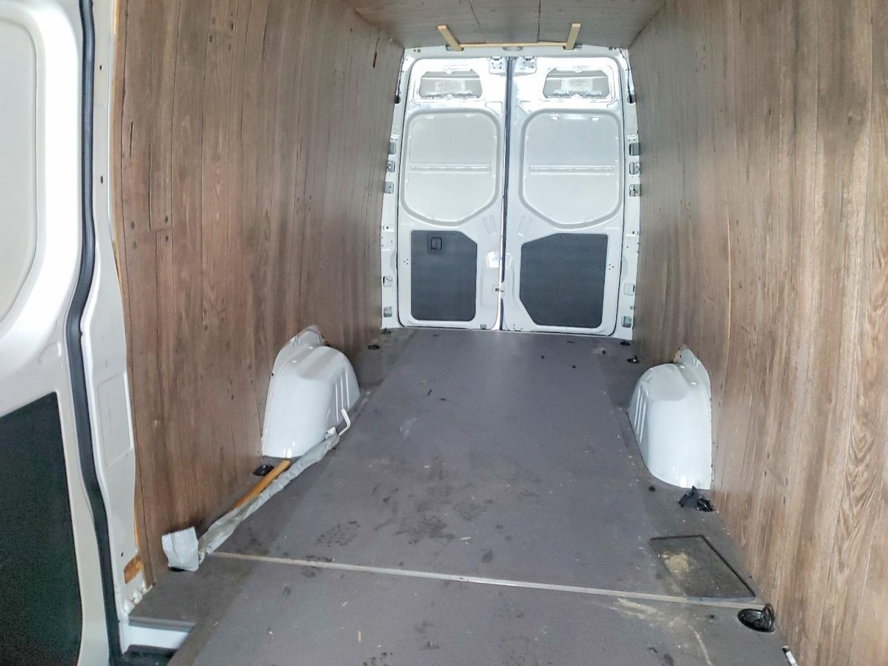 2024 Mercedes-Benz Sprinter 2500 - zdjęcie 10