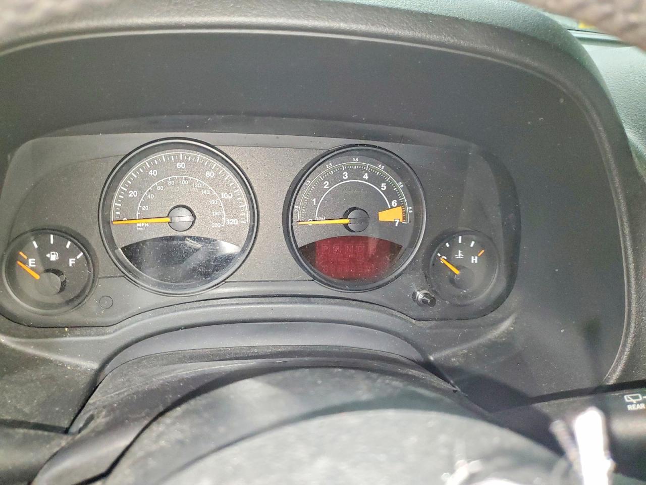 2014 Jeep Patriot Latitude - zdjęcie 9