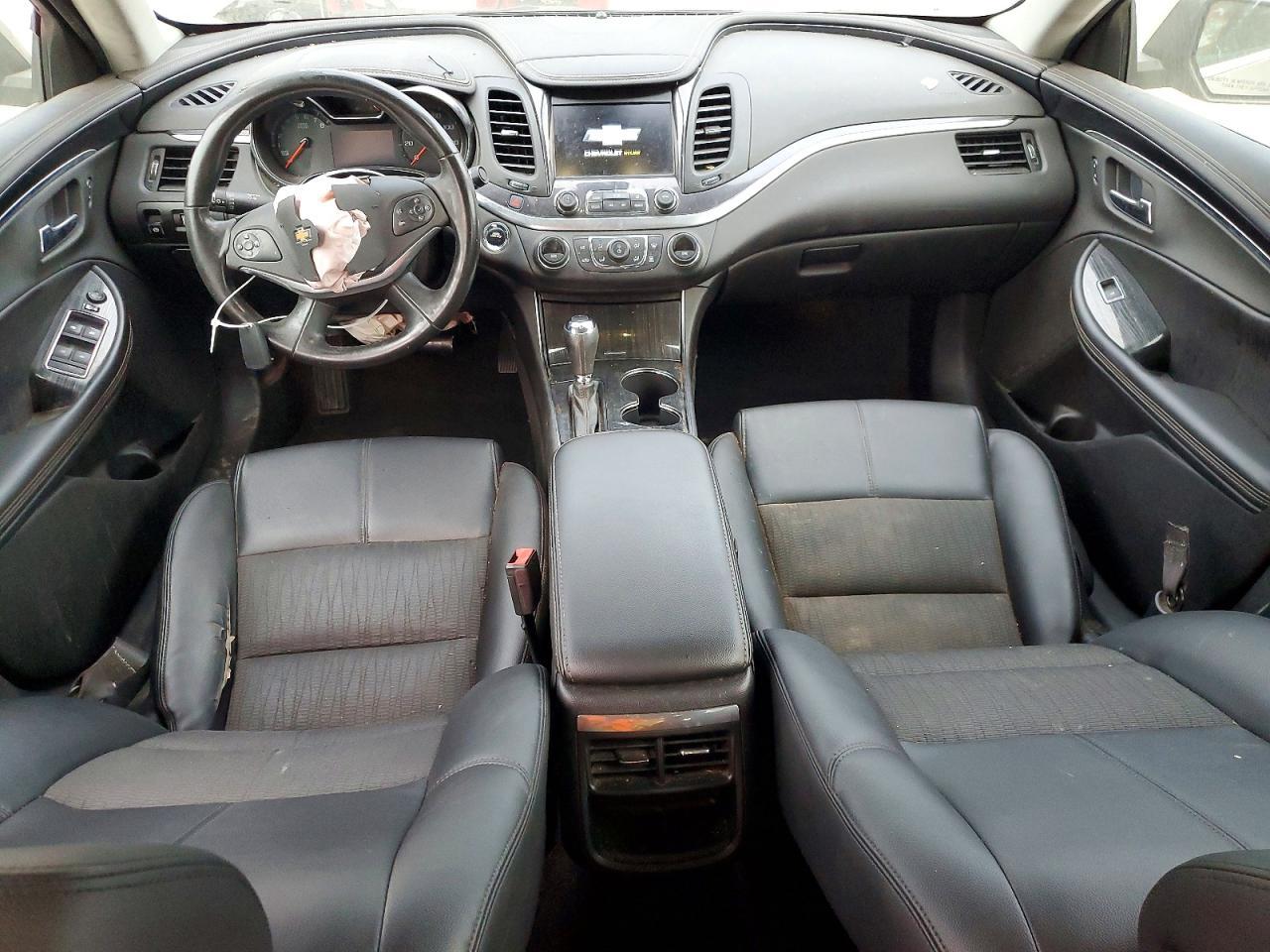 2019 Chevrolet Impala Lt - zdjęcie 8