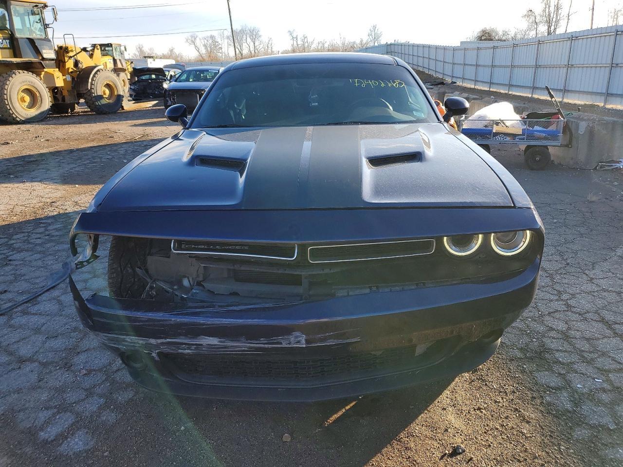 Dodge Challenger - zdjęcie 5