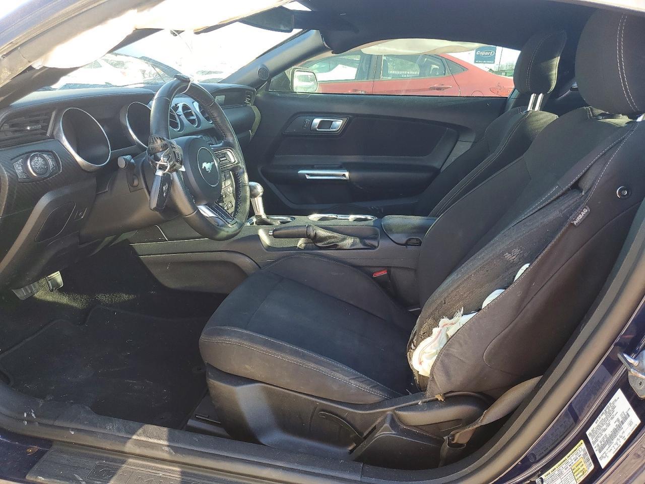 2019 Ford Mustang - zdjęcie 7