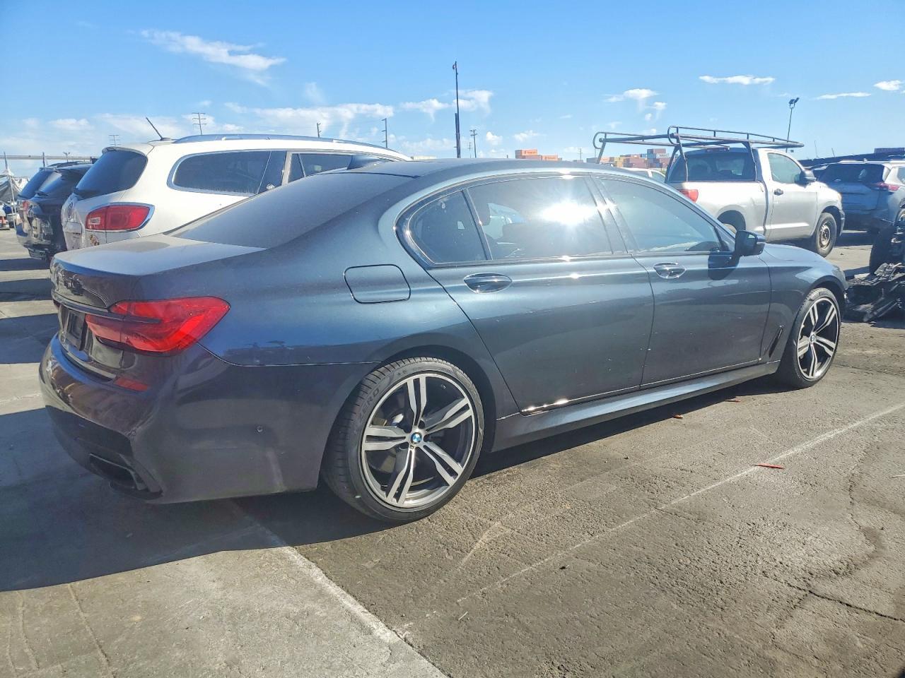 2019 BMW 740 I - zdjęcie 3