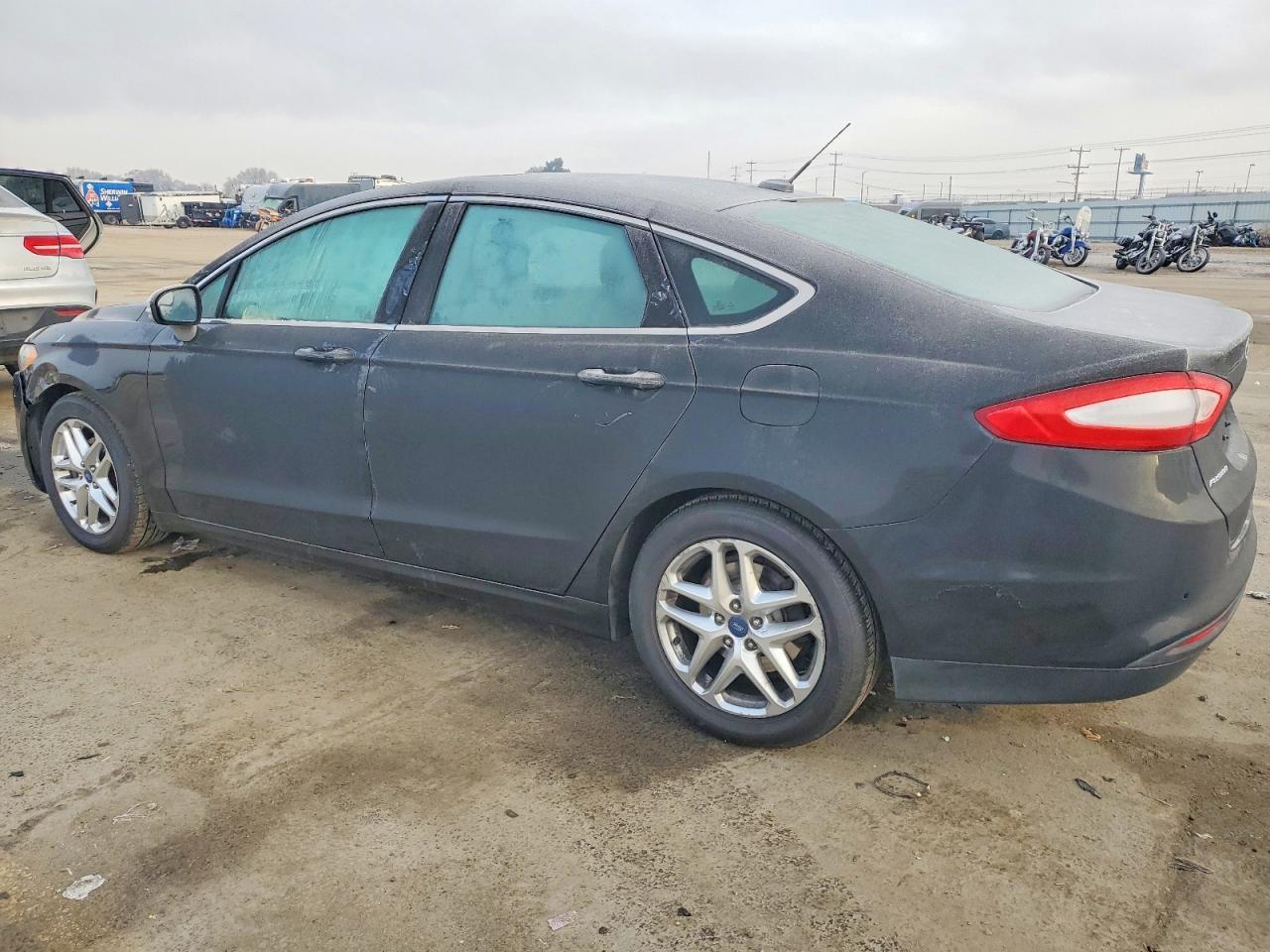 2013 Ford Fusion Se - zdjęcie 2