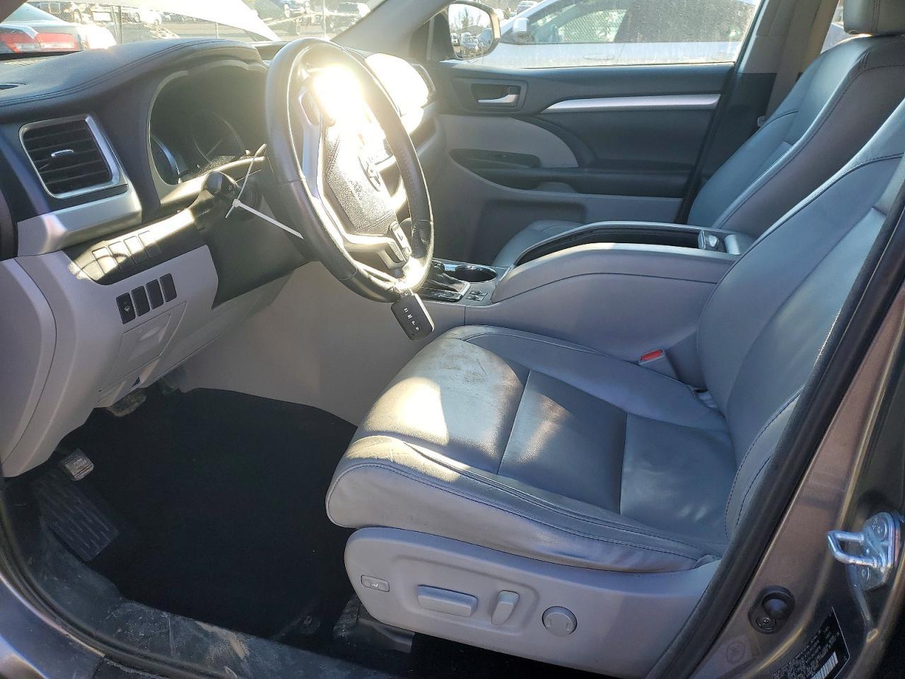 2018 Toyota Highlander Se - zdjęcie 7