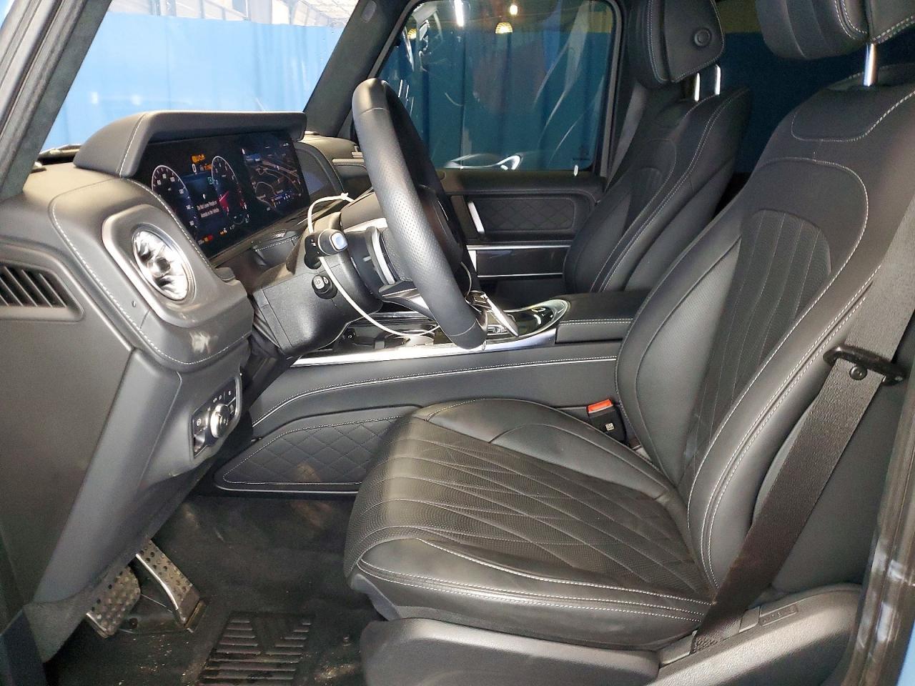 2025 Mercedes-Benz G 550 - zdjęcie 7
