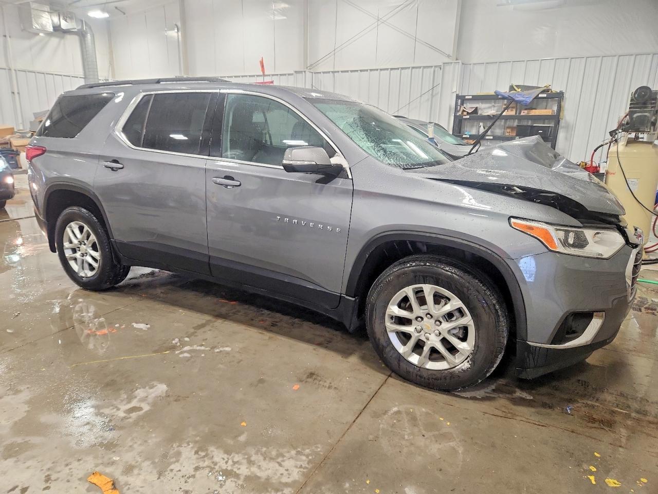 2021 Chevrolet Traverse Lt - zdjęcie 4