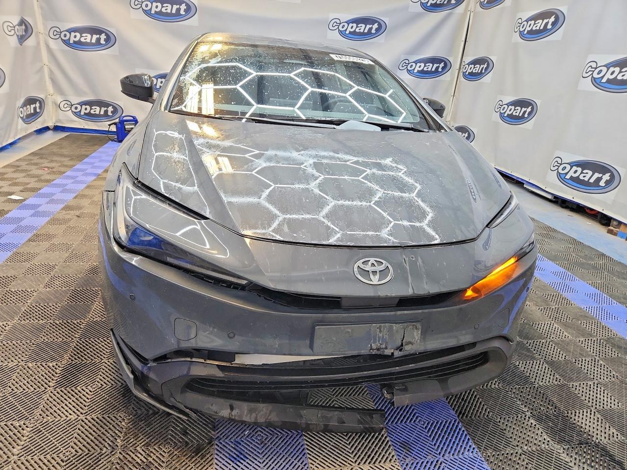 2024 Toyota Prius Le - zdjęcie 5