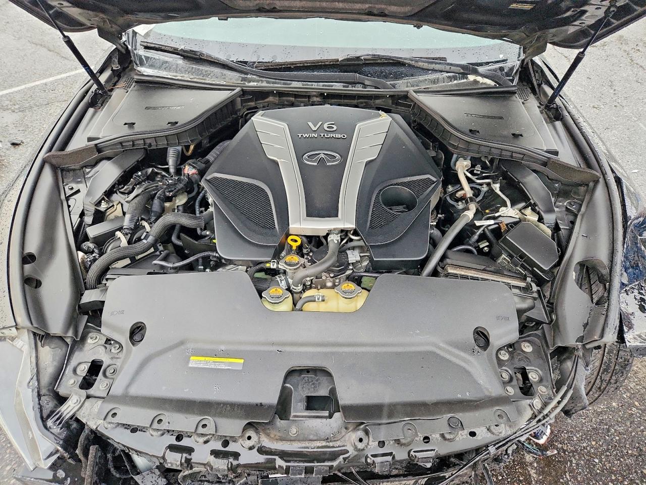2018 Infiniti Q60 Red Sport 400 - zdjęcie 11
