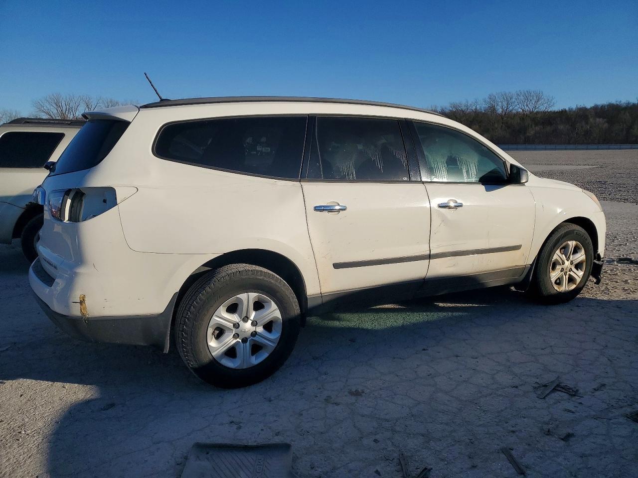 2013 Chevrolet Traverse Ls - zdjęcie 3