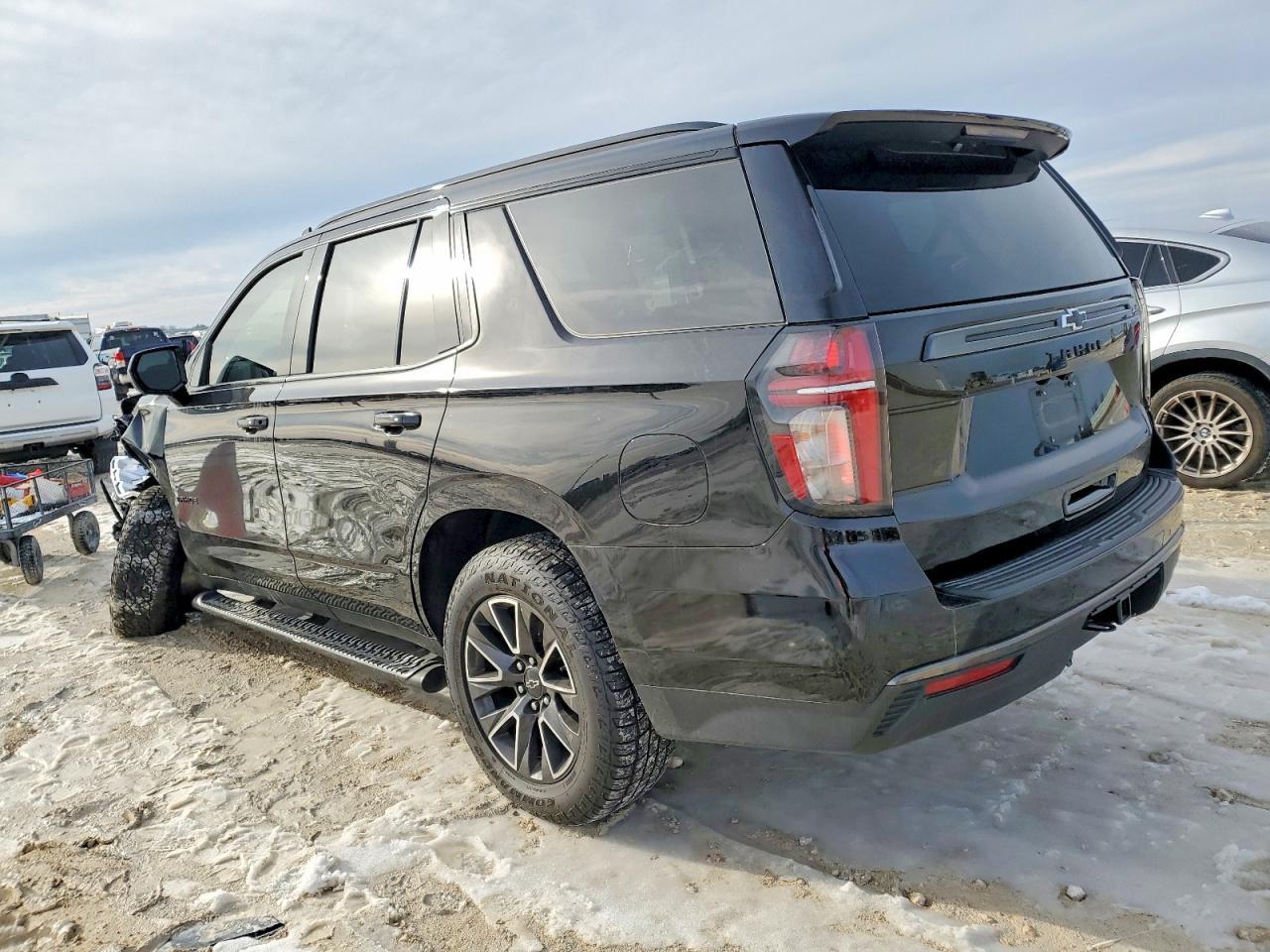 2021 Chevrolet Tahoe K1500 Z71 - zdjęcie 2