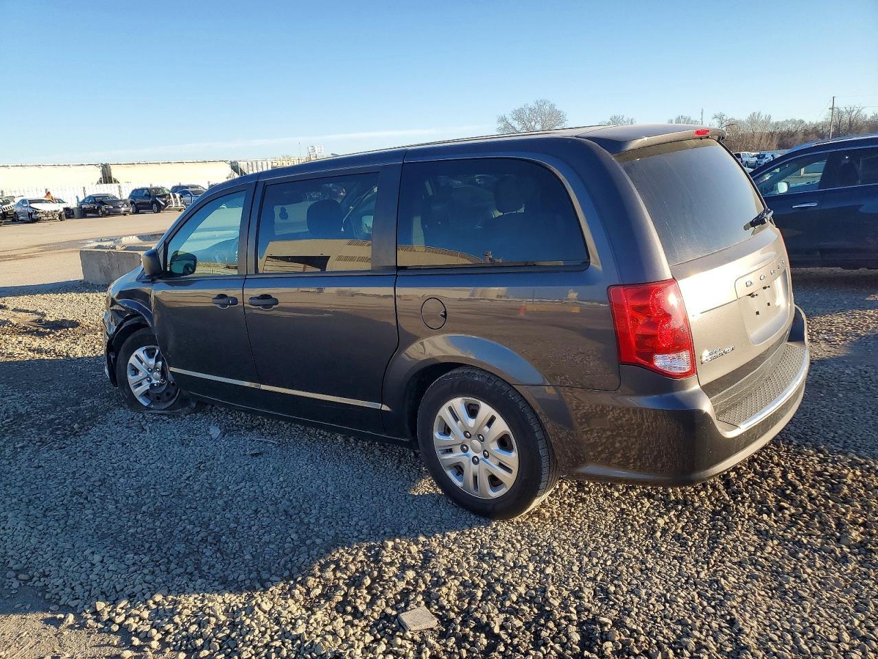 2019 Dodge Grand Caravan Se - zdjęcie 2