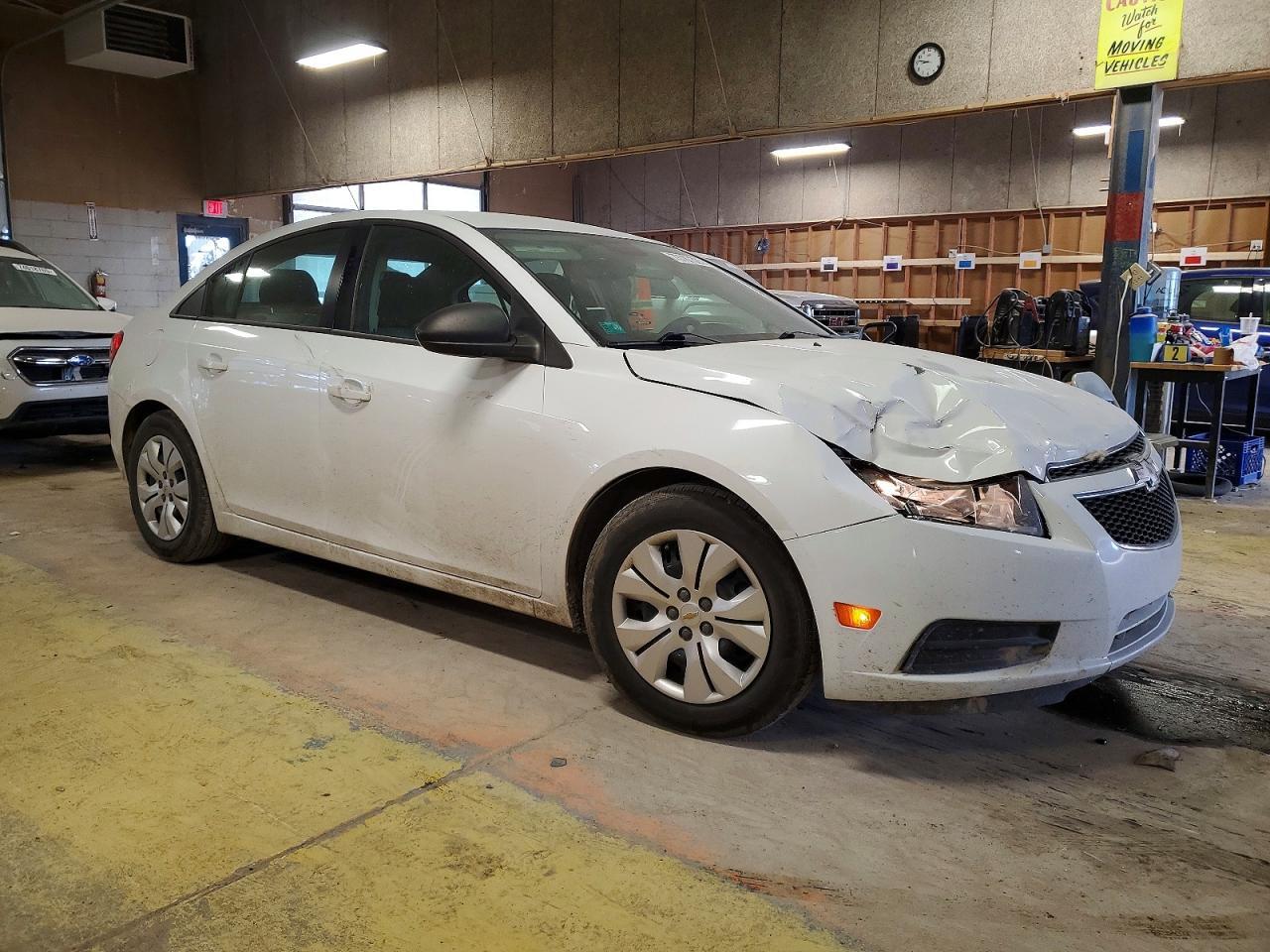 2013 Chevrolet Cruze Ls - zdjęcie 4