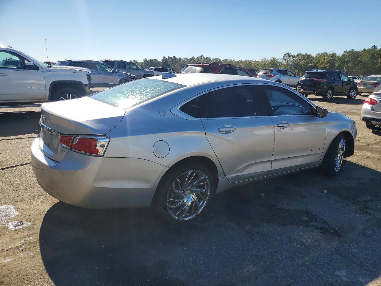 2015 Chevrolet Impala Ls - zdjęcie 3