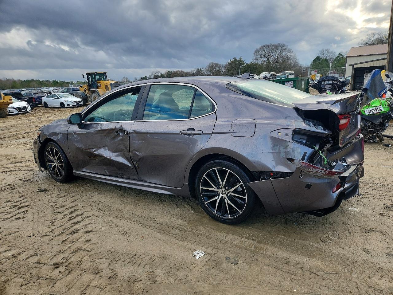 2021 Toyota Camry Se - zdjęcie 2