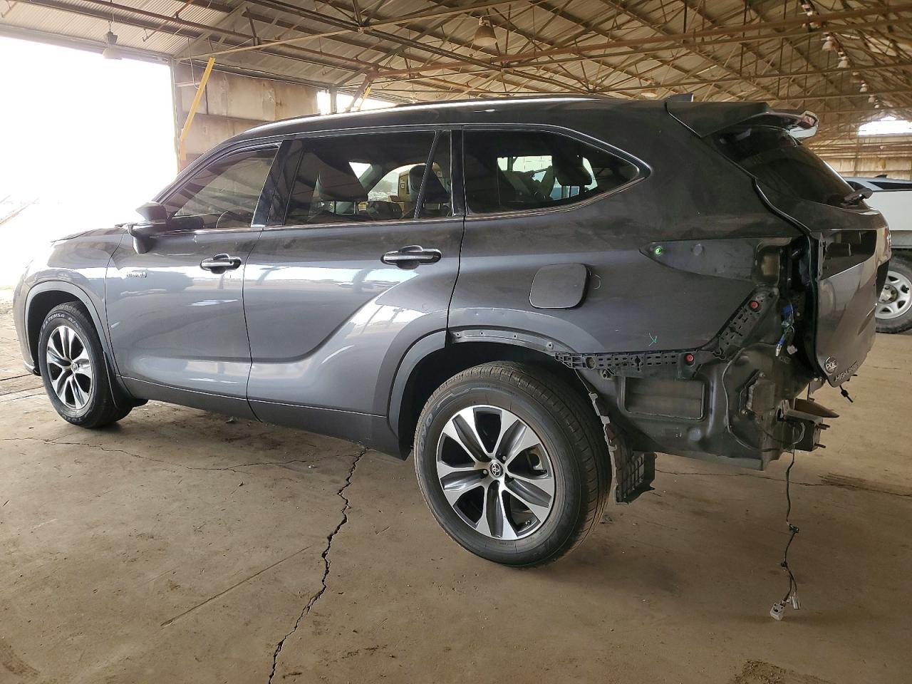2021 Toyota Highlander Hybrid Xle - zdjęcie 2