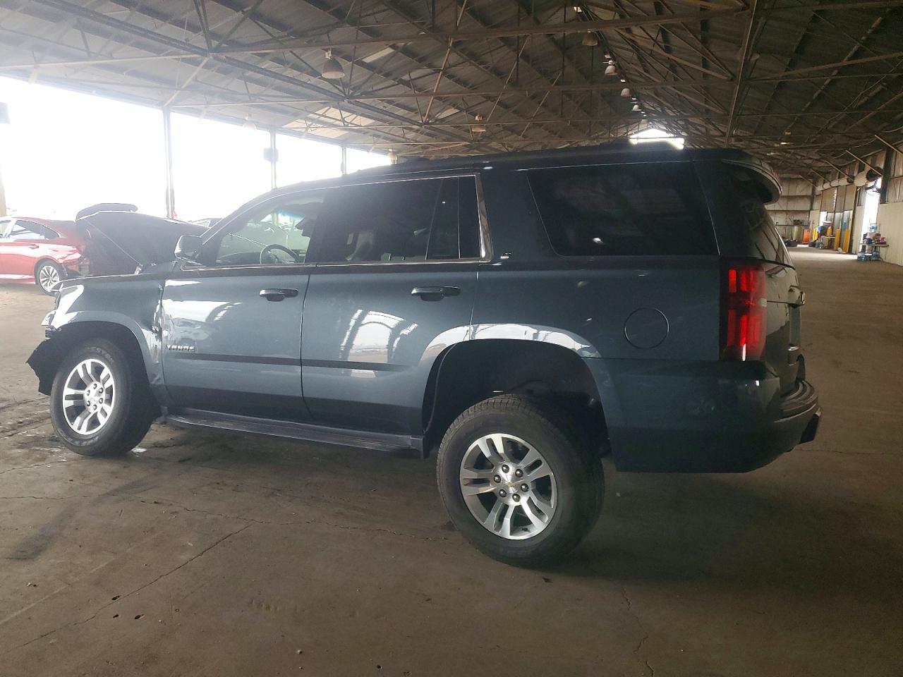 2019 Chevrolet Tahoe C1500 Lt - zdjęcie 2