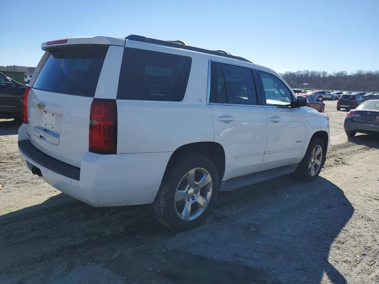 2015 Chevrolet Tahoe C1500 Lt - zdjęcie 3