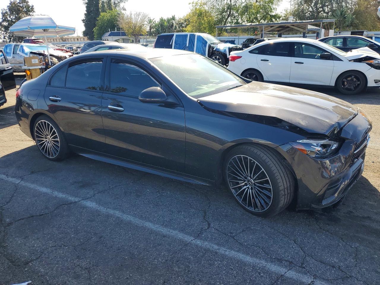 2023 Mercedes-Benz C 300 - zdjęcie 4