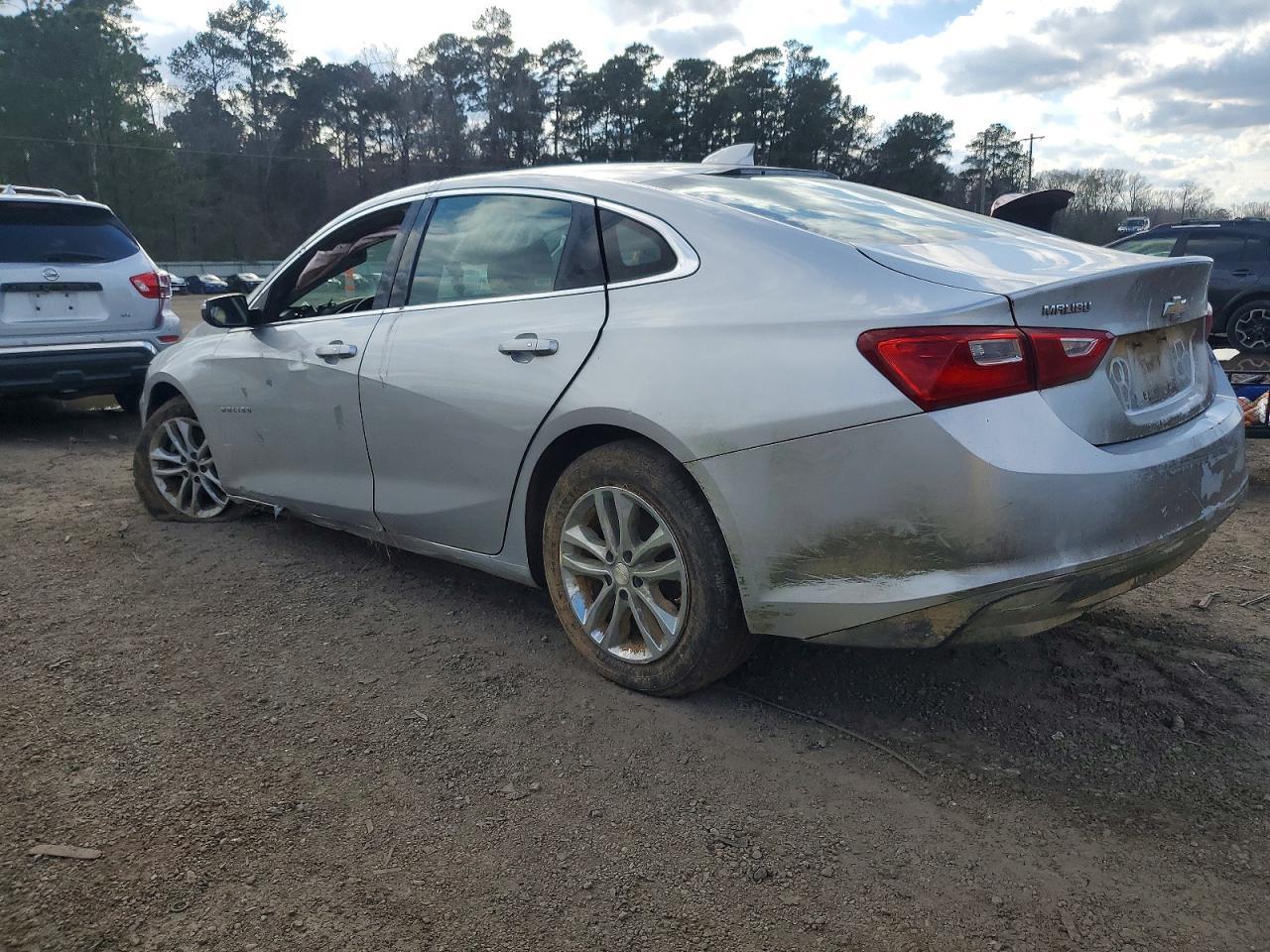 2017 Chevrolet Malibu Lt - zdjęcie 2