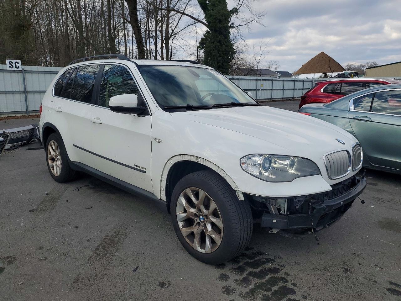2013 BMW X5 xDrive35I - zdjęcie 4