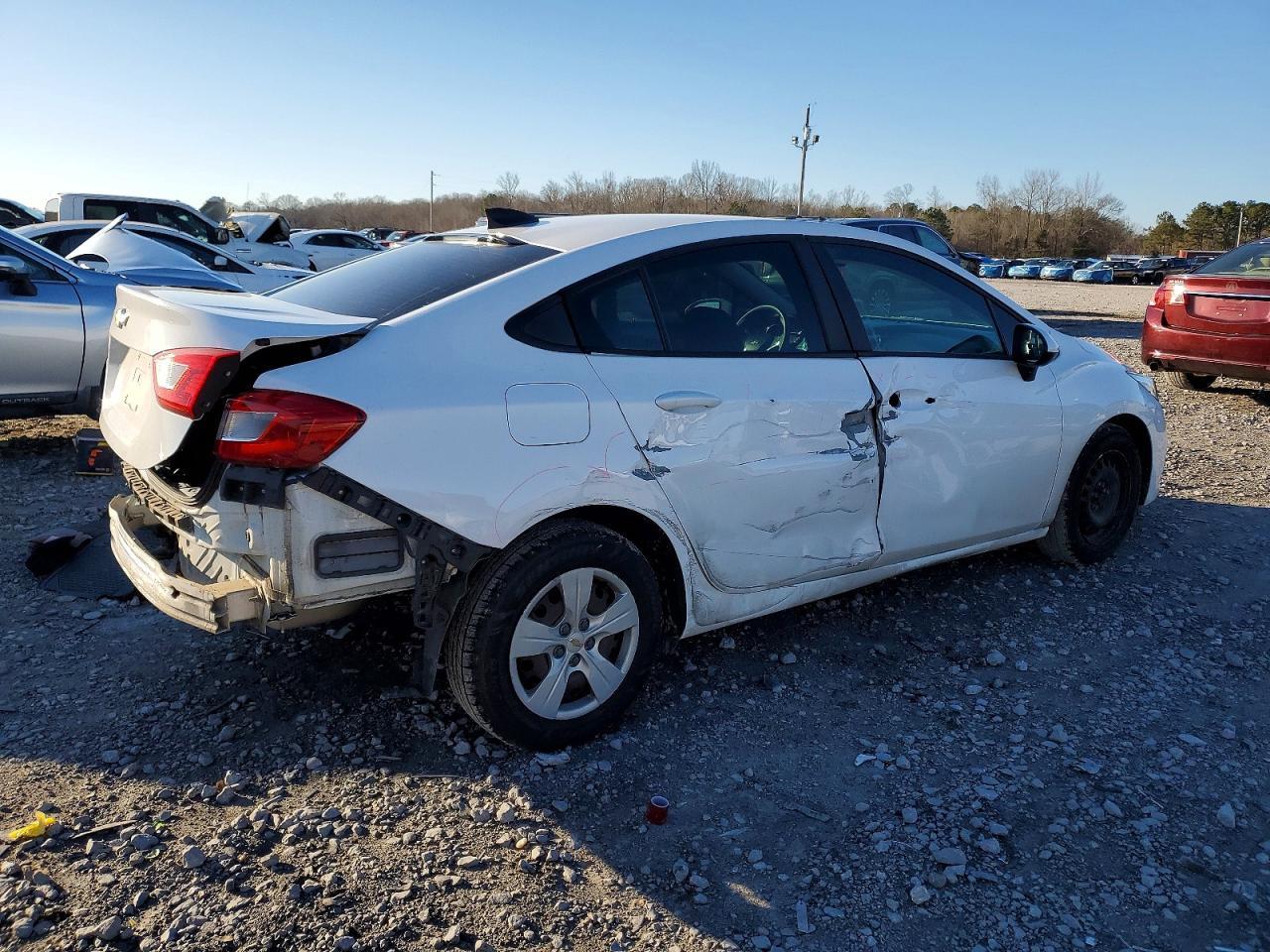 2018 Chevrolet Cruze Ls - zdjęcie 3